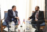 Ararat Mirzoyan a rencontré le Directeur de l'IRI pour l'Eurasie, Stephen Nix, à Washington