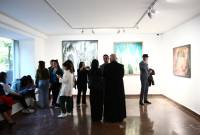 В Национальном центре эстетики открылась выставка, посвященная 90-летию Генриха 
Игитяна

