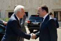 Президент Армении провел встречу с премьер-министром Грузии

