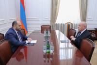 Representantes de los líderes armenio y ruso trataron la cooperación humanitaria y cultural