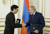 Armenian PM receives Nobel laureate Ardem Patapoutian