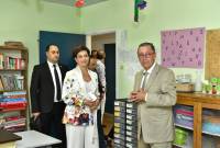 Armenian PM’s spouse attends event marking 35th anniversary of foundation of Parsamian 
College in Nice, France