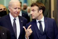Quand Emmanuel Macron interrompt Joe Biden pour lui parler pétrole