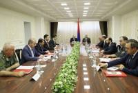 اجتماع لمجلس الأمن الأرميني برئاسة رئيس وزراء أرمينيا نيكول باشينيان