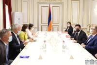 Alén Simonián: “Armenia no tiene reclamos territoriales de sus vecinos”