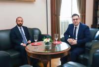 وزير خارجية أرمينيا آرارات ميرزويان يجتمع مع وزير خارجية التشيك يان ليبافسكي في براغ