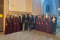 Ermeni "Geghard" korosu, Salzburg’da düznlenen prestijli bir festivalde Komitas'ın dini eserlerini 
sundu