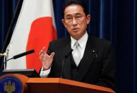 Премьер Японии в четвертый раз привился от коронавируса