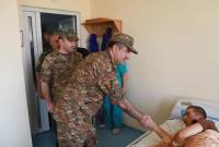 Начальник Генштаба ВС РА посетил Центральный клинический военный госпиталь